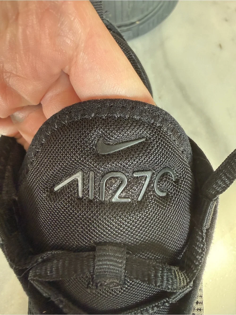 Nike Kids Black Air 270 size 2Y